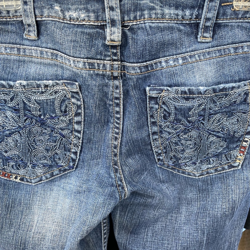 Silver Jeans - Picture 3 of 7